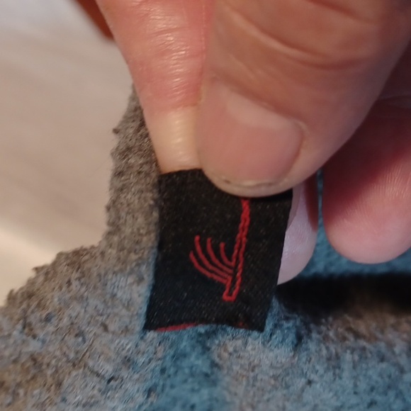 Catalina V Neck Fleece PullOver Top L - Picture 9 of 9